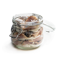 Сельдь маринованная